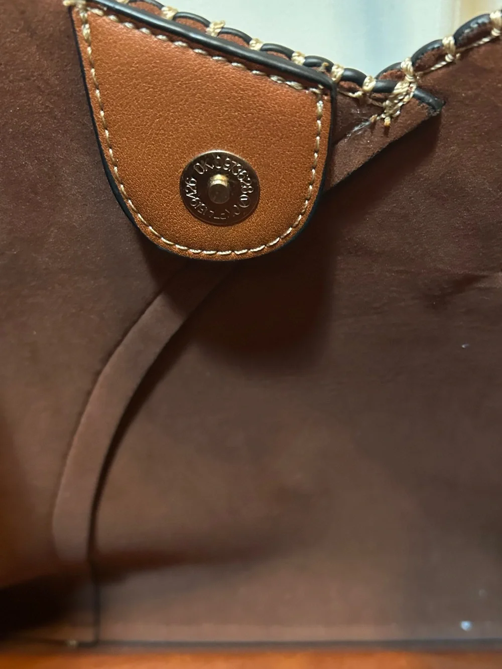 Natural Brown Vegan Leather Shoulder Bag w/large accessory bag 12”x 16” Pristine